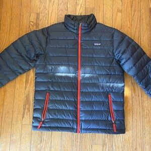 Patagonia Dark Blue Puffer Jacket with Red Zippers